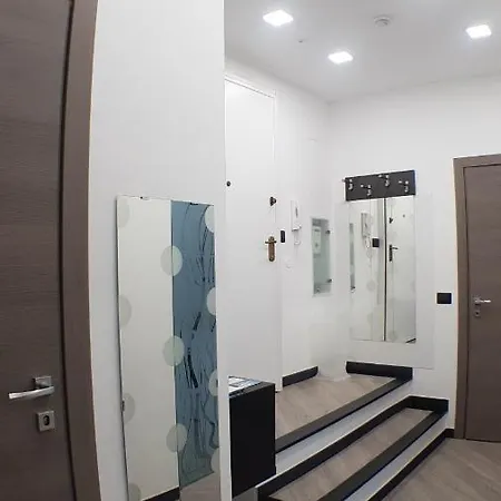 Lisauro Fieschi Apartamento *