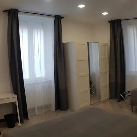 Lisauro Fieschi Apartamento Génova